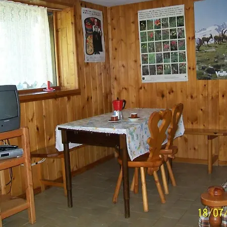 Chalet Perso Nei Boschi * Aymavilles