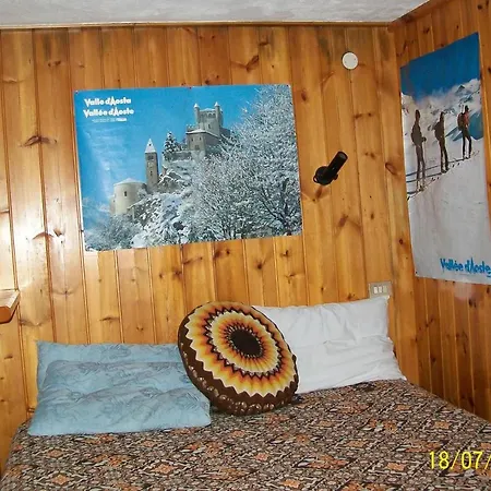 Chalet Perso Nei Boschi